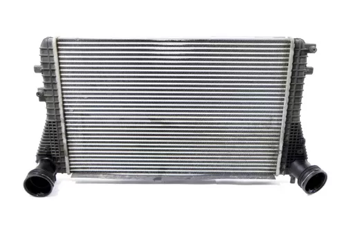 VW Touran Golf 5 Kühler Ladeluft Ladeluftkühler 1,9 TDI 1K0145803T 1K0145803L