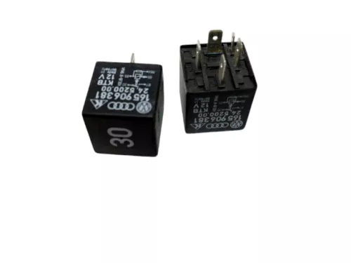 1x VW Audi Skoda Kraftstoffpumpe Kraftstoff Relais 30  165906381 165 906 381