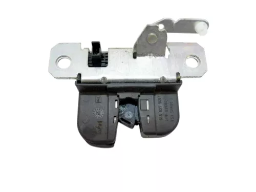 Seat Ibiza 6L Heckschloß Schloß unten an der Heckklappe 6L6827505A Fanghaken