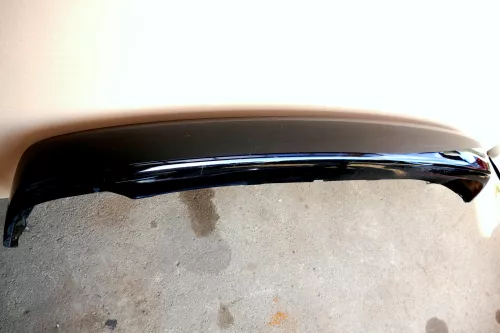 VW Polo 6N Stoßstange hinten Oberteil der 2-geteilte Heckstoßstange schwarz L041