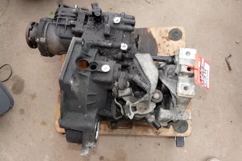 Golf 4 A3 Quattro Allrad Getriebe Schaltung vorne EAH / EWL 1,8 92kw (AGN Motor (100848)