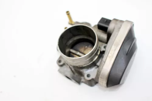 VW Golf 5 Touran Drosselklappe 06A133062AB BGU 1,6l BFQ 75kw 105PS