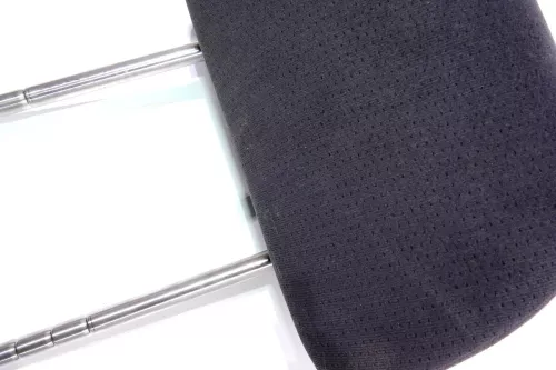 VW Golf 4 Bora Kopfstütze vorne oder hinten schwarz schwarzes Muster