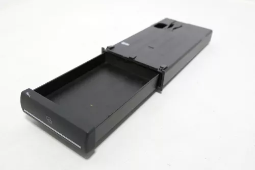 Audi A3 8P Ablagefach Fach Ablage vorne Armaturenbrett Mittelkonsole 8P0941561F