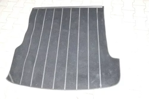 VW Passat 3B 3BG Avant Verkleidung Teppich Kofferraum Kofferraumteppich schwarz