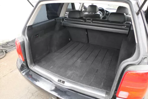 VW Passat 3B 3BG Avant Verkleidung Teppich Kofferraum Kofferraumteppich schwarz (101331)