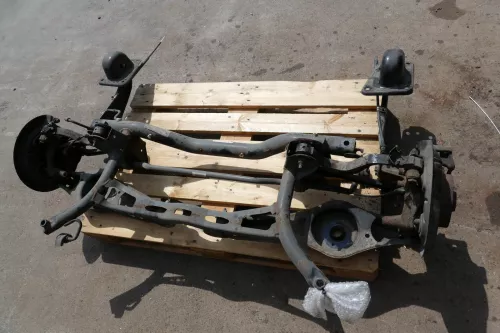 VW Touran 1T Achse hinten Hinterachse Achsträger Radlager Achsschenkel Achsnabe