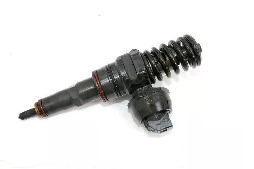 1x Audi A3 8P Touran Pumpe Düse Element 1,9 TDI 038130073AG BKC AXR BXE AXC AXB