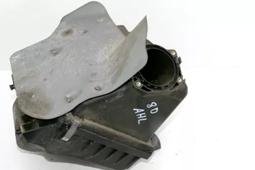 VW Passat 3B Luftfilterkasten Deckel Luftfilter 1,6 AHL oder 1,8 ADR 058133837E (101970)