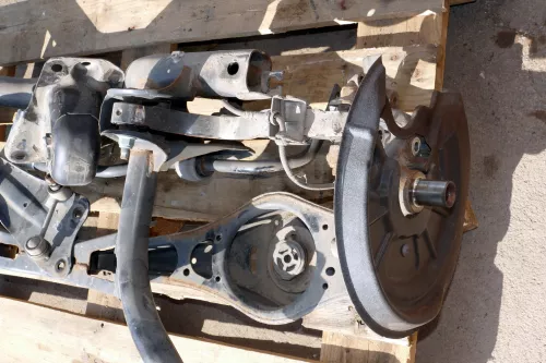 VW Golf 5 V Achse hinten Hinterachse Achsträger Querlenker Stabi Stabilisator cc (102007)