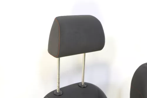 VW Golf 5 V Kopfstützen Kopfstütze vorne rechts oder links GOAL orangene Nähte (102151)