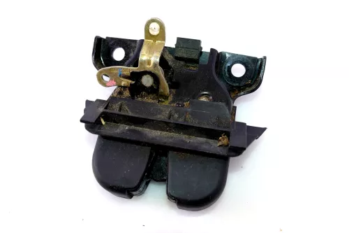 Audi A4 B5 Avant Heckschloß Schloß unten an Heckklappe 8D9827505E /F Fanghaken