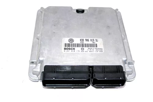 VW Passat 3B Steuergerät Motor Motorsteuergerät 1,9 TDI ATJ 85kw 038906019BJ