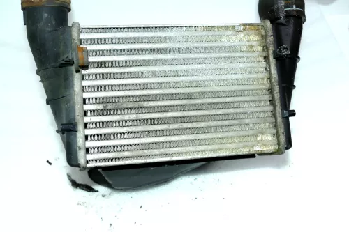 VW Passat 3B Audi A4 B5 Ladeluftkühler Ladeluft Kühler 1,9TDI 1,8T 058145805A A6 (102818)