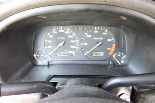 VW Polo 6N Tacho Tachometer Kombiinstrument  234 000km 6N0919860P Benziner (102838)
