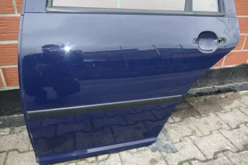 VW Golf 4 Bora Tür hinten links nur Kombi / Variant blau LA5G (102999)