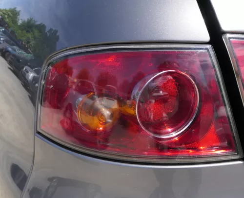 Seat Ibiza 6L Rücklicht hinten links außen Rückleuchte Heckleuchte Lampenträger (103253)