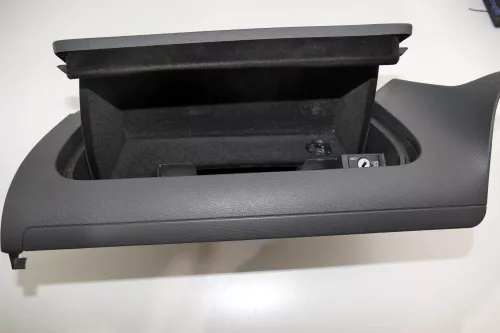 VW Golf 5 Deckel Klappe für Handschuhfach schwarz Handschuhfachdeckel (103323)