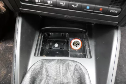 VW Golf 4 Bora Aschenbecher Zigarettenanzünder vorne 1J0857961G (103477)
