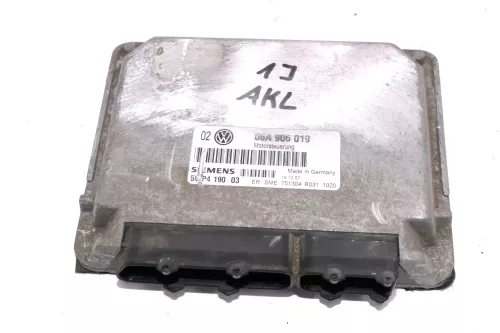 VW Golf 4 Bora Steuergerät 1,6l 74kw 101PS 100PS AKL AEH Motor 06A906019