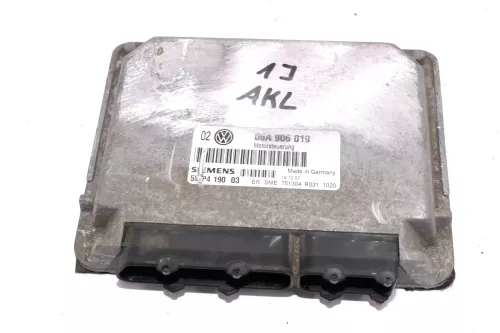 VW Golf 4 Bora Steuergerät 1,6l 74kw 101PS 100PS AKL AEH Motor 06A906019