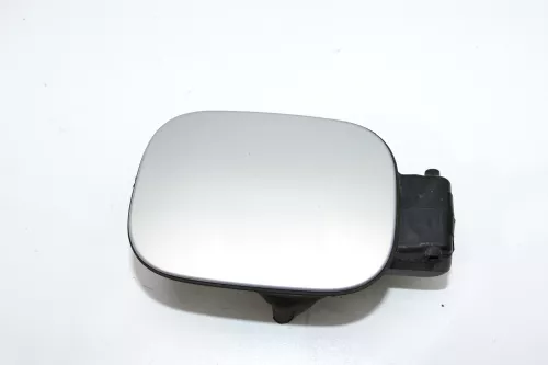 VW Golf 4 Variant Kombi Tankdeckel Deckel Tank Tankverschluß silber LB7Z (103713)