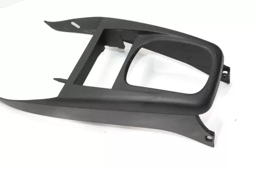 VW Passat 3B Mitteltunnel für Aschenbecher hinten Verkleidung um Schaltknauf (103728)