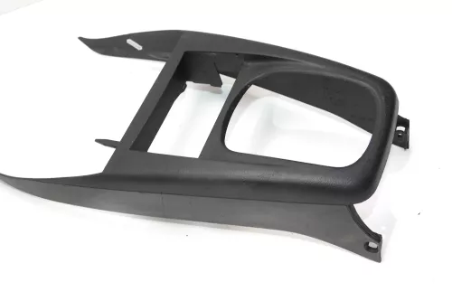 VW Passat 3B Mitteltunnel für Aschenbecher hinten Verkleidung um Schaltknauf (103728)