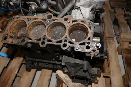 VW Passat 3B A4 B5 Motorblock APT ARG Block 123.000km 1,8 92kw 125PS 20V