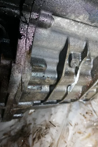 VW Passat 3C 2,0 TDI Getriebe Automatik 103kw 140PS HXS Gehäuseschaden Unfall (103930)