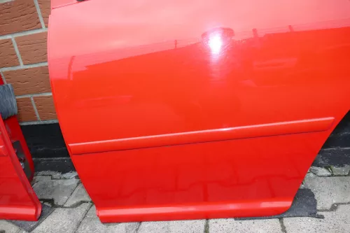 VW Bora Tür hinten links nur Limousine rot LP3G (103938)