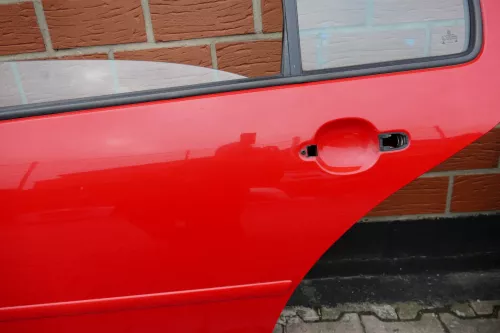 VW Bora Tür hinten links nur Limousine rot LP3G (103938)