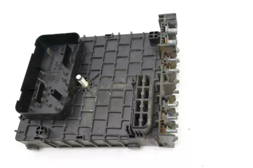 VW Passat 3C Steuergerät Zentralelektrik Sicherungskasten 3C0937125 (104118)