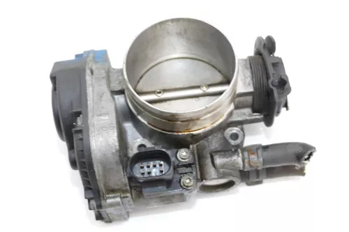 VW Golf 4 Passat Steuergerät Drosselklappe 2,3 V5 AGZ 110KW 150PS 021133066