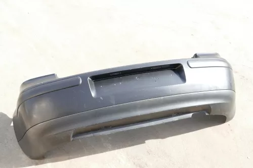 VW Golf 4 Limousine Stoßstange hinten Heckstoßstange Stoßfänger schwarz matt