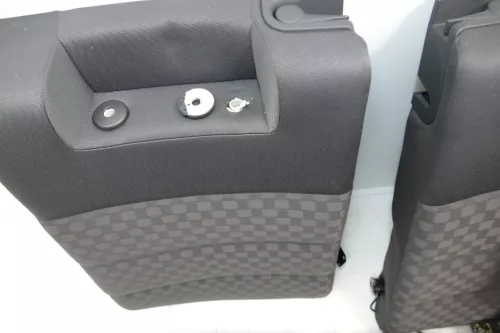 Audi A6 4B Avant Kombi Rückbank Rücksitzbank Sitz Rücksitz Gurt (104818)