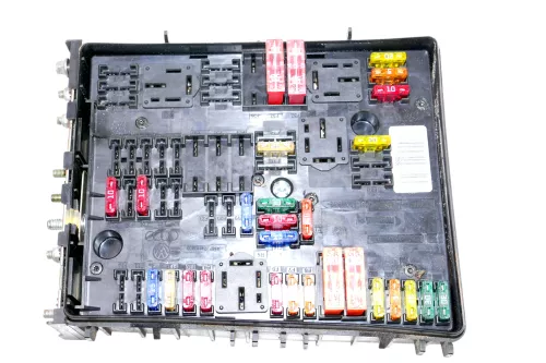 VW Golf 5 Touran Steuergerät Zentralelektrik Sicherungskasten 1K0937124K