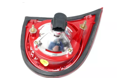 VW Golf 5 Rücklicht hinten rechts innen an Heckklappe Rückleuchte original (105011)