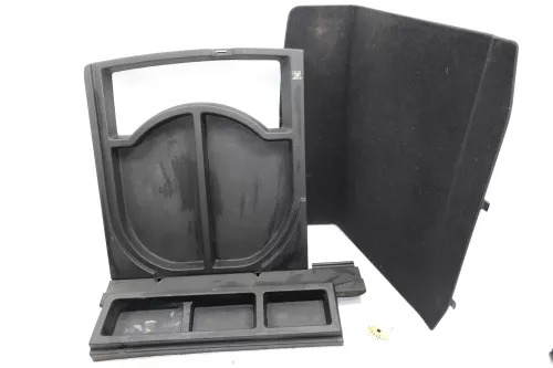 Golf 4 Variant Kombi Staubehälter Ablagefach Ablage Boden Kofferraum schwarz