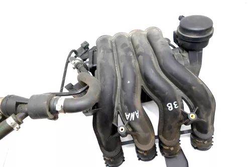 Passat 3B Audi A4 B5 Antriebseinheit Ansaugbrücke 06B133619B ANA101PS 1,6 74kw (105104)