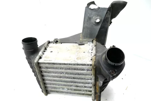 VW Golf 3 Vento Ladeluftkühler Ladeluft Kühler 1H0145805B/A 1Z TDI 66kw 90PS