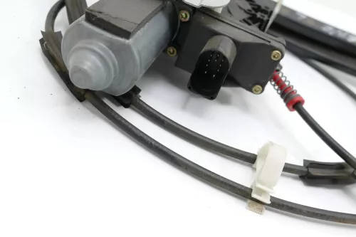 VW Polo 6N2 elektrischer Fensterheber Motor links vorne 2/3-Türer (105526)