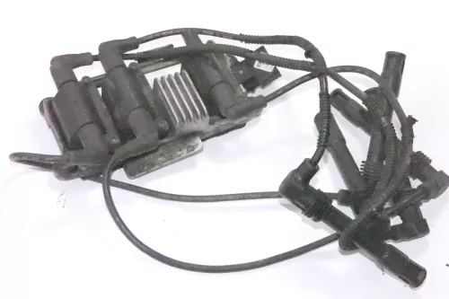VW Passat 3B Audi A4 B5 2,8 2,6 Benziner Zündspule 078905104 + Zündkabel Kabel