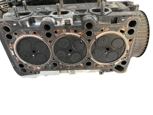 Audi A4 B5 A6 4B A8 Zylinderkopf RECHTS Kopf Ventile 2,5TDI 110kw150PS AKN AKE (106376)