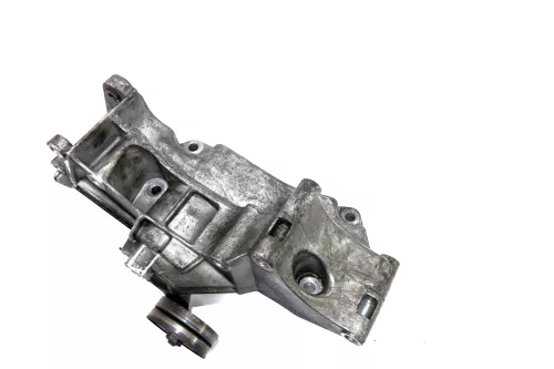 VW Golf 4 Bora Konsole Aggregateträger Halter Lichtmaschine 032145169Q 1,4 16V