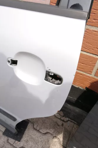 VW Passat 3B 3BG Kombi Variant Tür hinten links silber LB7Z (106771)