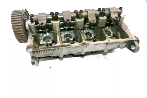 VW T5 LT Zylinderkopf 1,9 TDI 62kw 85PS von Motor AXC AXB (OHNE PD-Elementen) (106855)