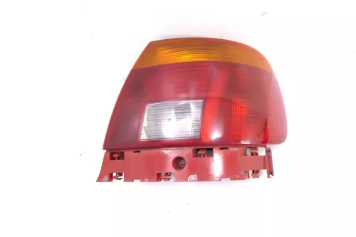 Audi A4 B5 Limousine hinten rechts Rückleuchte original Rücklicht 8D0945112A (106944)