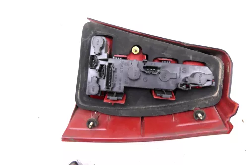 Golf 4 Variant Kombi Rücklicht hinten links Rückleuchte Lampenträger original (106951)