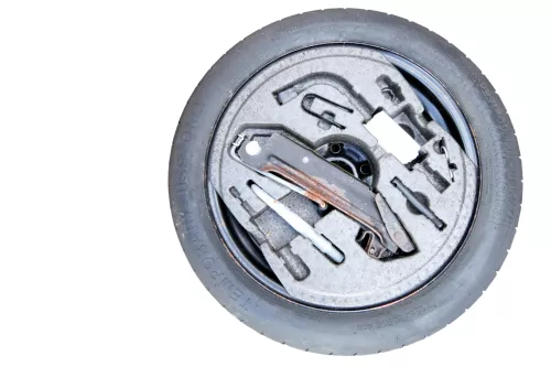 Golf 6 Touran Notrad Ersatzrad Ersatzreifen Notreifen 16 Zoll T125/70R16 Werkzeu (107769)